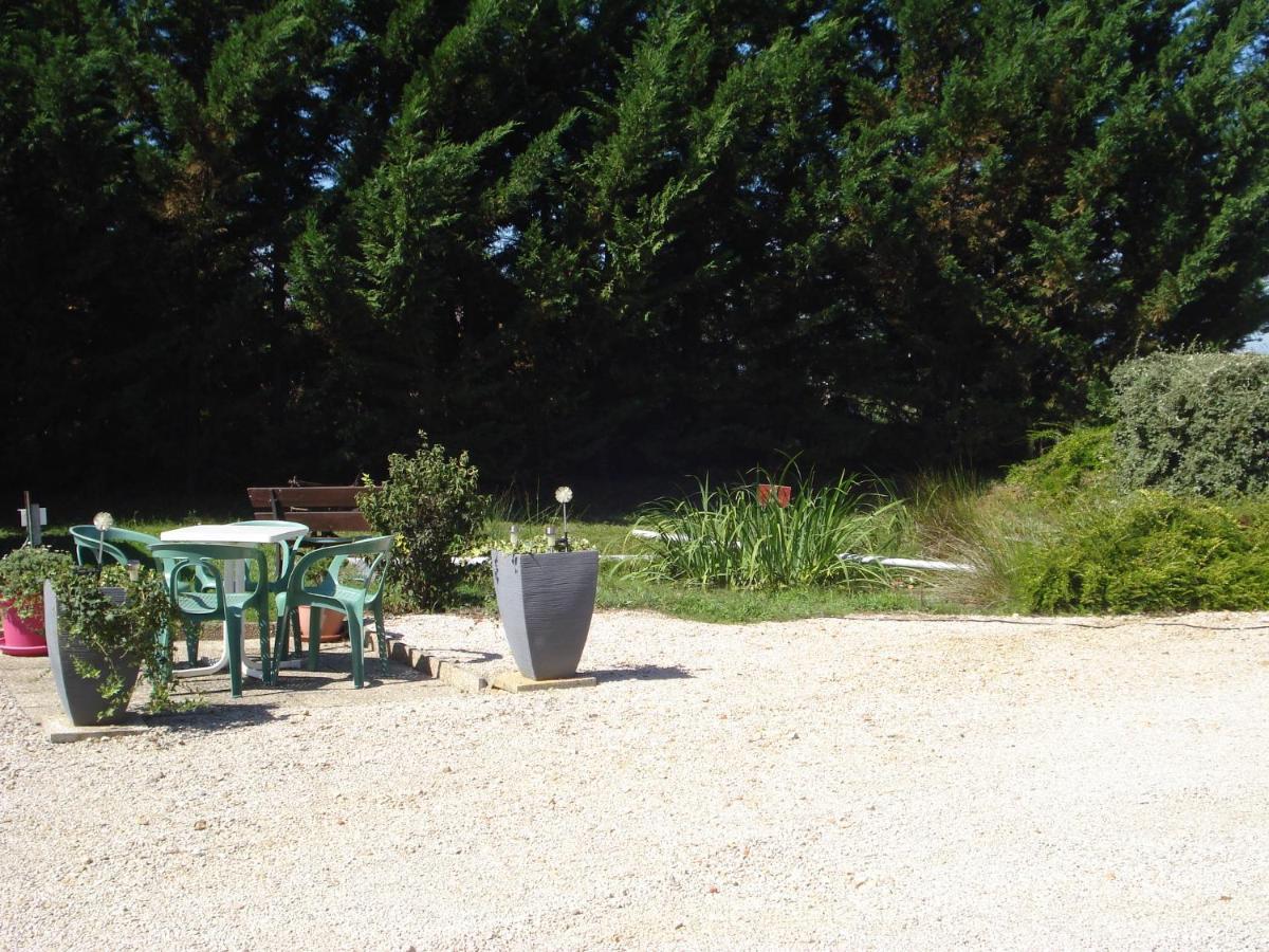 L'orée des bois Dommartin-Les-Cuiseaux Exterior foto